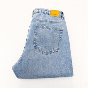 Zara Classic Mom Fit Hi-Rise Ankle Length Light Wash Denim Jeans Size 8 NWT